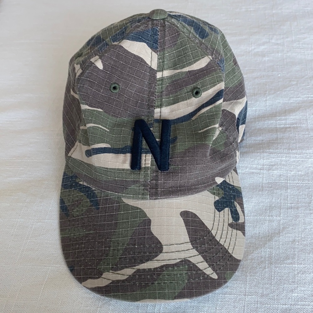 𝅺UNISEX Nebraska Cornhuskers Camo Ballcap